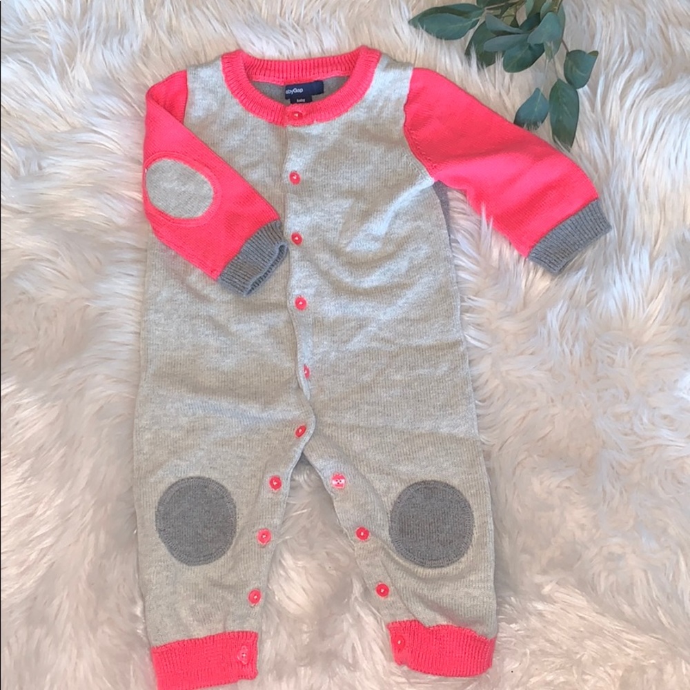 BABY GAP onesie